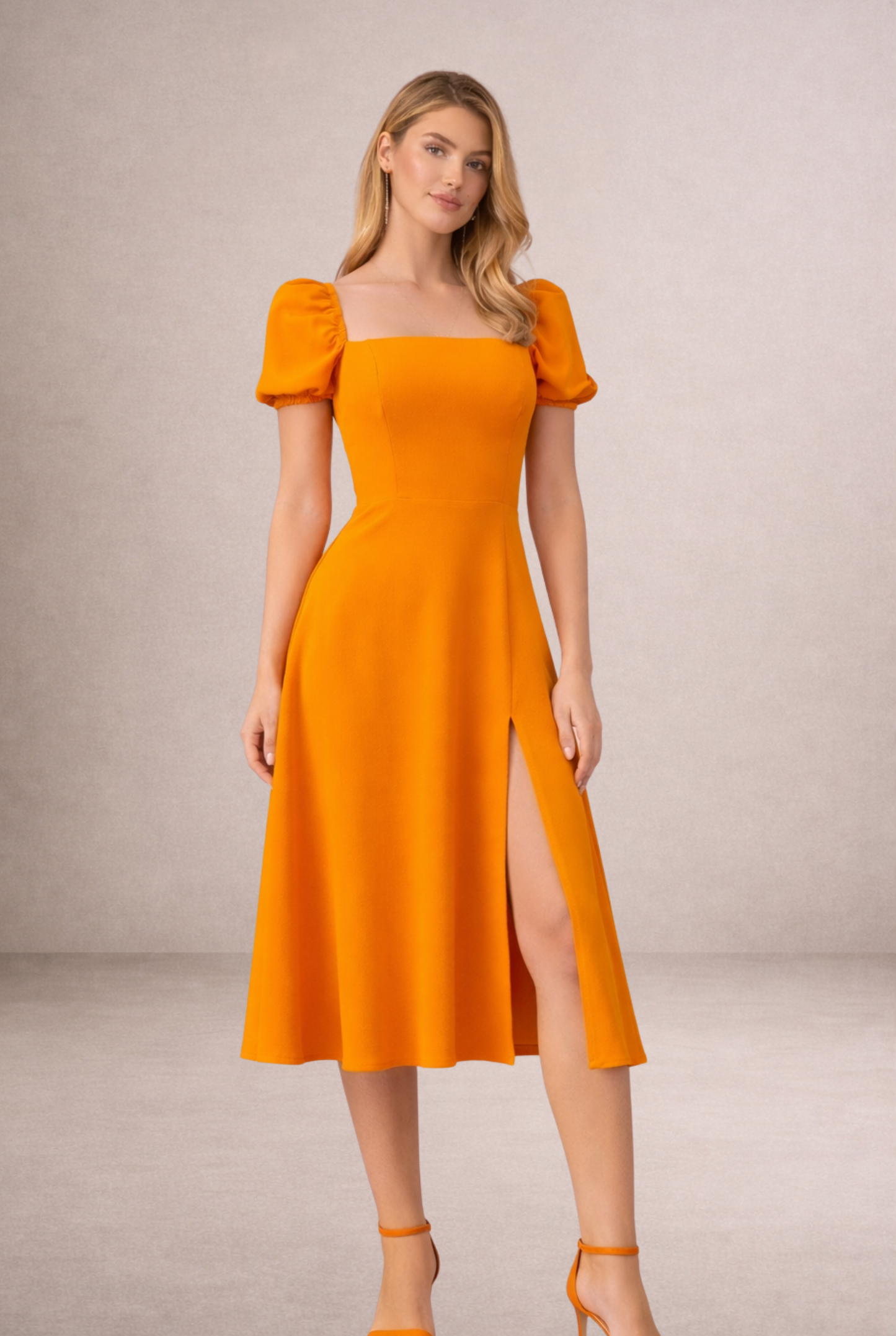 Kare Yaka Balon Kollu Yırtmaçlı Midi Elbise