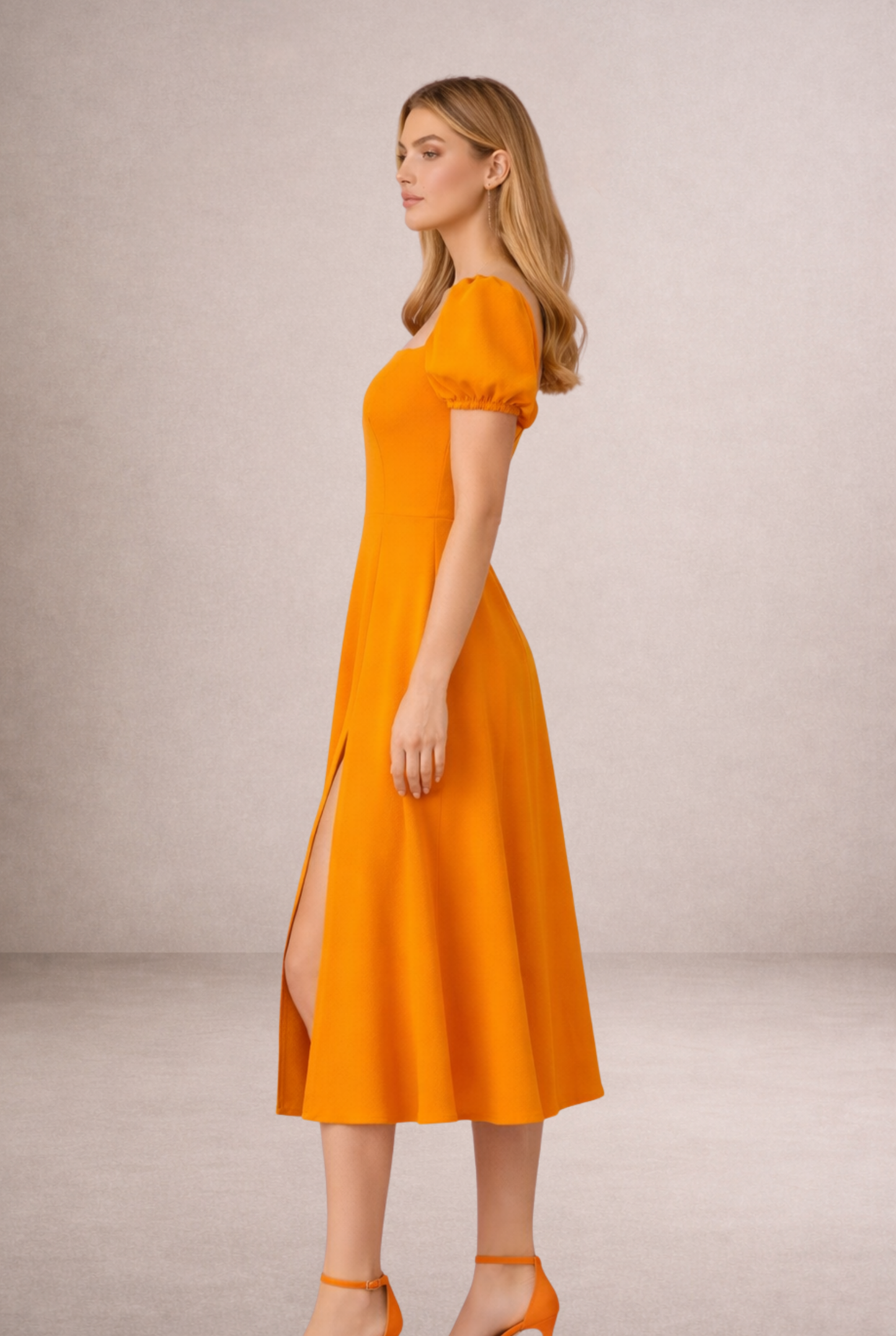 Kare Yaka Balon Kollu Yırtmaçlı Midi Elbise